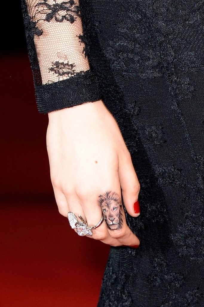 Tiny Finger Tattoo Ideas Tiny Finger Tattoo Ideas